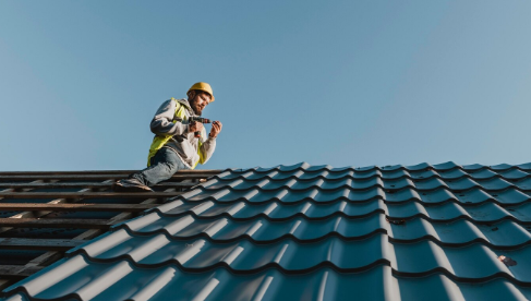 5 Things to Consider When Hiring a Roofer For Your Home 5 Things to Consider When Hiring a Roofer For Your Home